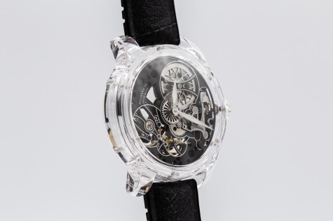 Photo de côté de la montre Saphir DM Saphir